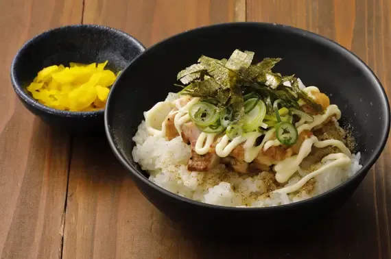 鶏旨丼(塩)